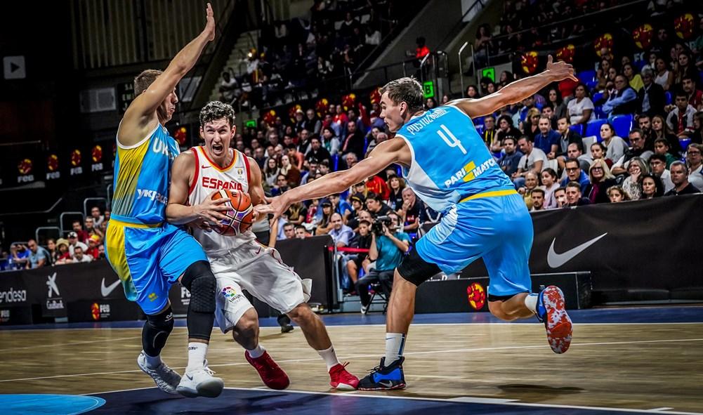 З грандом європейського баскетболу українці грали на рівних більшу частину матчу