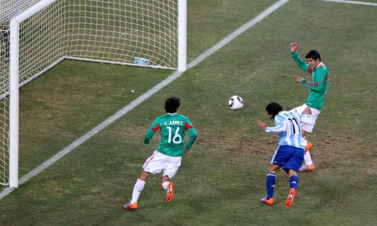 На відміну від 2006 року, коли перемога над мексиканцями була здобута лише в додатковий час, Аргентина перемогла впевнено, дозволивши супернику лише розмочити розгромний рахунок