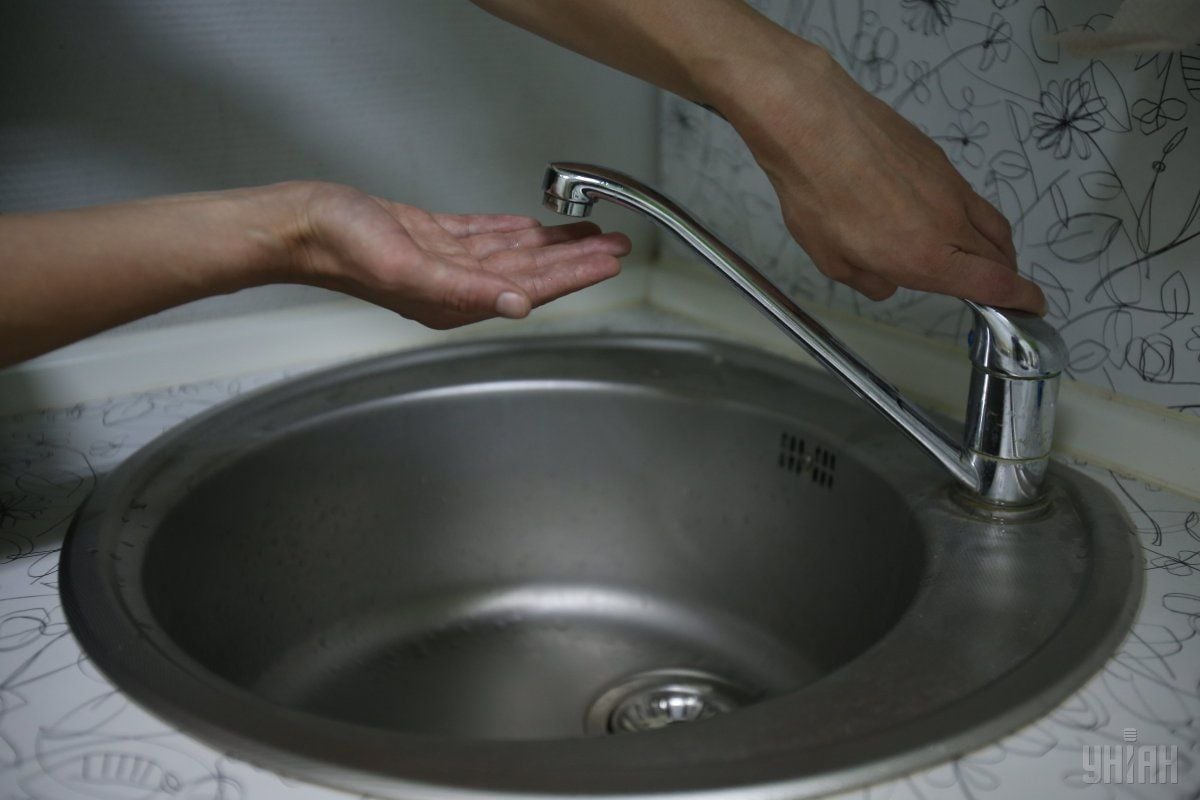 Жителям Одеси через Viber і соціальні мережі поширили повідомлення від невідомого джерела з попередженням про нібито потрійному хлорування води і небезпеки її вживання
