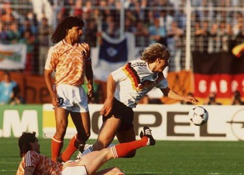 Саме проти Німеччини Нідерланди повинні грати у півфіналі Євро-88