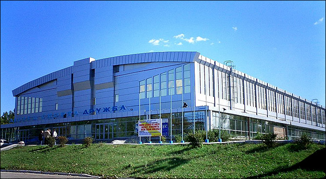 А на вересень цього року заплановано відкриття хокейної академії, першими вихованцями якої стануть 200 дітей з хокейної школи ХК «Донбас»
